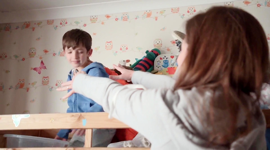 ماجراهای تاپسی و تیم - فصل 1 قسمت 1 - این داستان : خانه بارانی